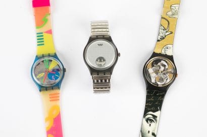 SWATCH 

Lot de trois montres, neuves de...
