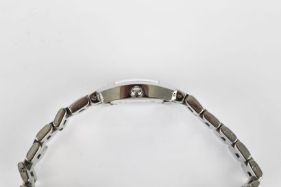 BAUME MERCIER, boîtier N° 3804827 

Montre-bracelet...
