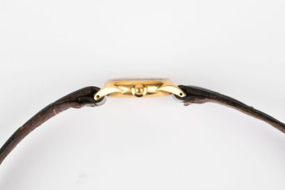 OMEGA 

Montre bracelet de dame en or 750...
