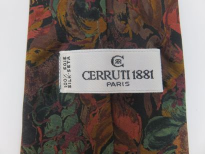 CERRUTI, YVES SAINT LAURENT, 

Une cravate...