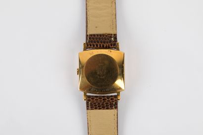 LIP, modèle Edison 

Montre-bracelet, boîtier...