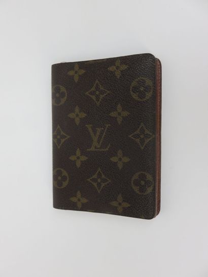LOUIS VUITTON

Portefeuille, porte document,...