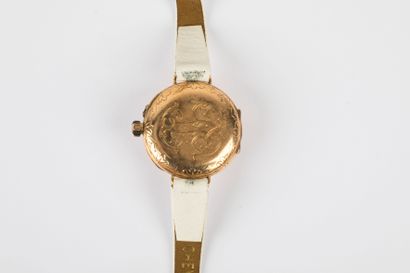 Montre pendentif en or 750 millièmes, transformée...