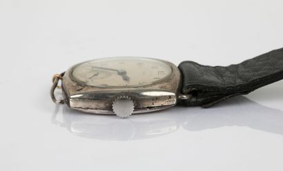 LIP N° 343975 

Montre-bracelet, boîtier...