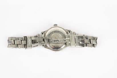 BREITLING, modèle Colt A 17350 

Montre-bracelet....