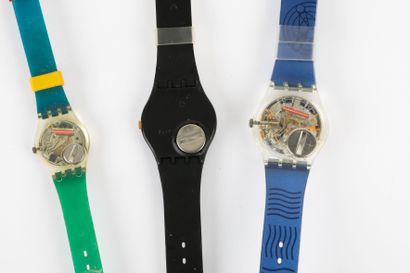 SWATCH 

Lot de trois montres, neuves de...