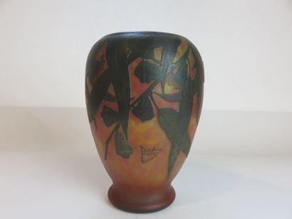 DAUM Nancy 

Vase balustre à col ouvert en...