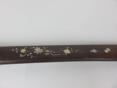 SABRE INDOCHINOIS. Poignée en os sculpté...