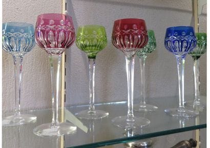 SAINT-LOUIS

Suite de douze verres à vin...