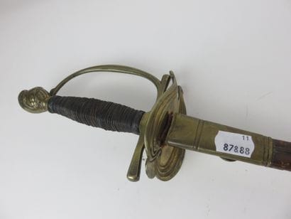 EPEE D'OFFICIER dite d’ niforme. Fusée filigranée...