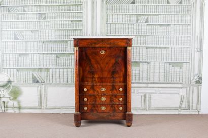 SECRETAIRE en acajou et placage d'acajou...