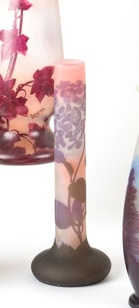 GALLE 

Grand vase rouleau en verre multicouche...