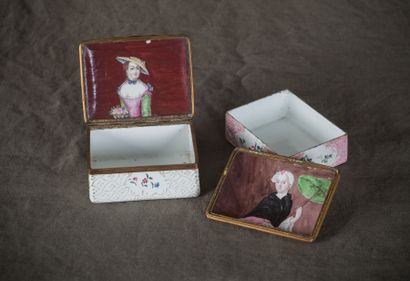 DEUX BOITES COUVERTES émaillées polychromes,...
