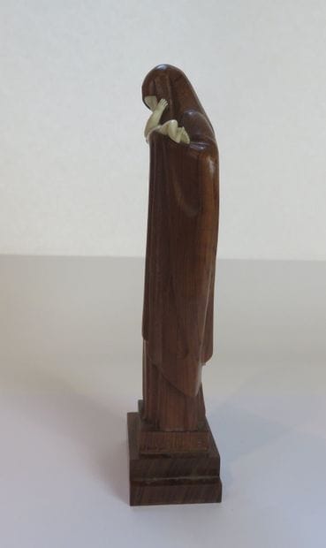 Lucienne HEUVELMANS, 1885-1944

Vierge à...