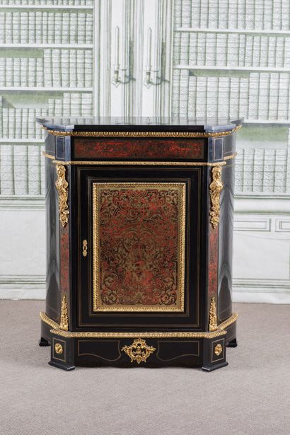 MEUBLE A HAUTEUR D'APPUI en marqueterie de...