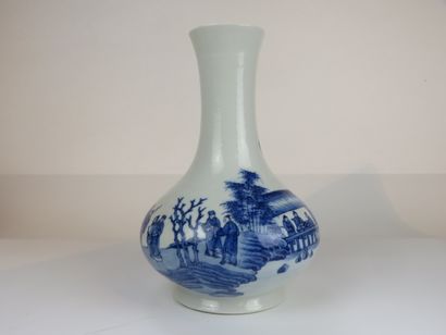 CHINE - Début XXe siècle

Vase à panse basse...