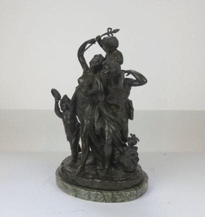 D'après CLODION

Bacchanales

Groupe en bronze...