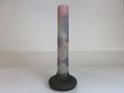 GALLE 

Grand vase rouleau en verre multicouche...