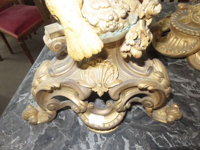 TRES IMPORTANTE GARNITURE DE CHEMINEE en...