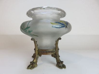 MONTJOYE / LEGRAS 

Vase à col ourlé facetté...