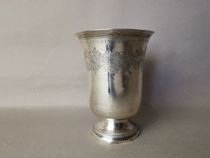 TIMBALE en argent. PARIS, Théodore TONNELIER,...