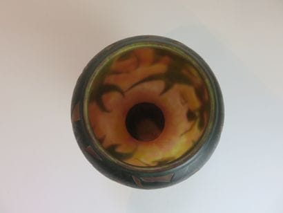 DAUM Nancy 

Vase balustre à col ouvert en...