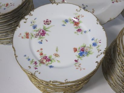 LIMOGES France

Important service en porcelaine...