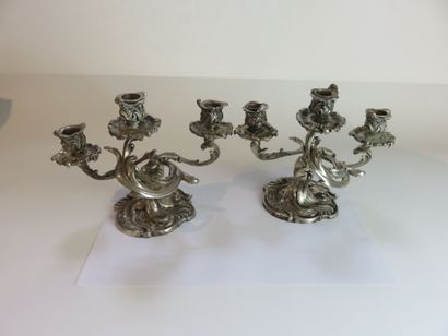 PAIRE DE CANDELABRES dits 