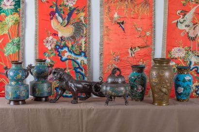EXTREME-ORIENT

Suite de quatre broderies...