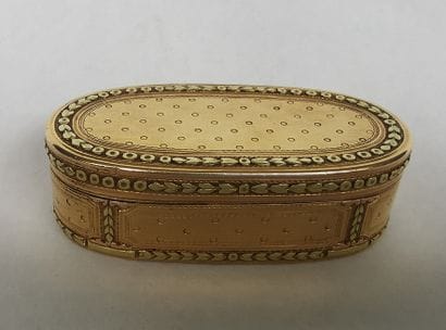 TABATIERE en or. PARIS, attribué à Barthélémy...