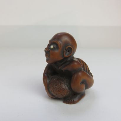 JAPON - XIXe siècle

Netsuke en bois, homme...