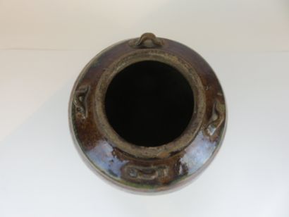 CHINE - Fin Epoque MING (1368-1644)

Jarre...