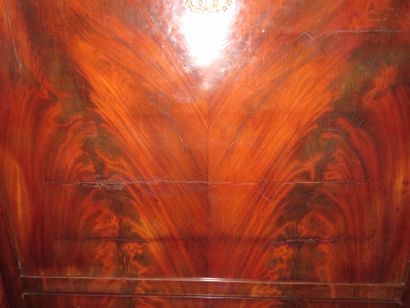 SECRETAIRE en acajou et placage d'acajou...
