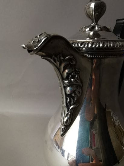 CAFETIERE en argent. PARIS, VEYRAT, 1819-1838....
