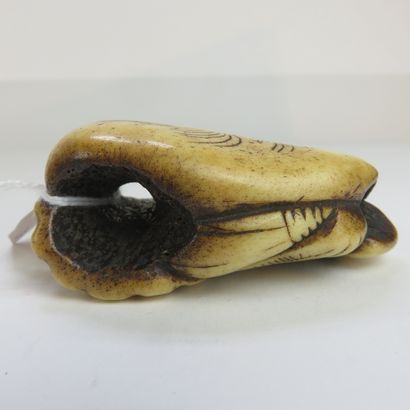 JAPON - XIXe siècle

Netsuke en corne de...