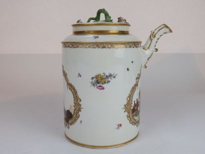 ALLEMAGNE, Meissen 

Chocolatière couverte...