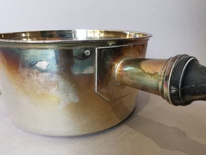 CASSEROLE DE TABLE en argent. PARIS, 1819-1838....