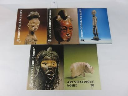 5 catalogues : Art Afrique Noire n° 66, 67,...