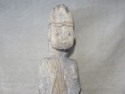 Rare statue représentant un personnage d’...