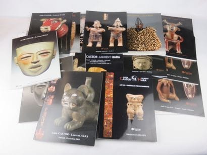 Lot de 19 catalogues de ventes publiques...