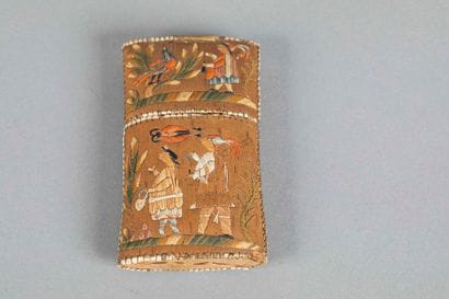 Etui à cigares. Broderie de personnages,...