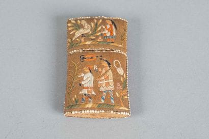 Etui à cigares. Broderie de personnages,...