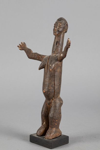 Bateba. Statuette utilisée lors des rites...