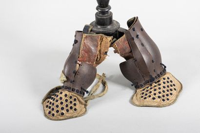 Armure de Samouraï porte d’ tendard. Le Kabuto...