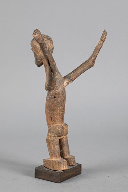 Bateba. Statuette utilisée lors des rites...
