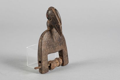 Etrier de poulie de métier à tisser représentant...
