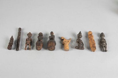 Amulettes et charmes karuhei. Lot de 5 amulettes...