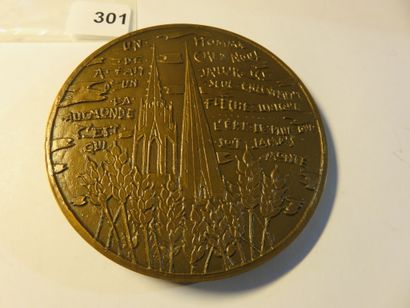 Medal - Notre-Dame de Chartres (28), by Raymond...