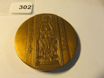 Medal - The Cathedral of Chartres (28), by...