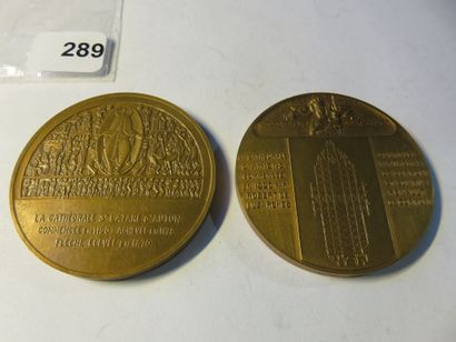 Medals - Lot of 2 medals by Louis Desvignes,...